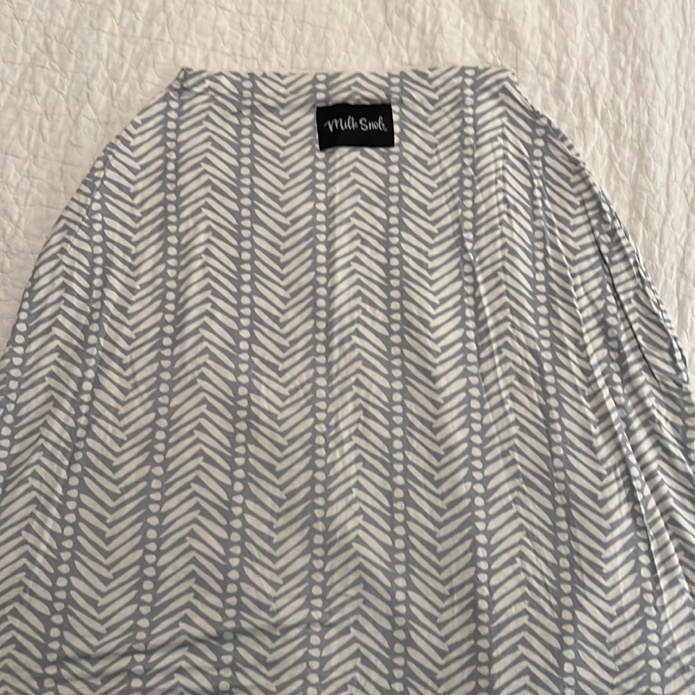 Milk snob nursing/car seat cover